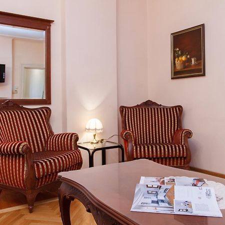 Central Belgrade Apartments 1 Room photo