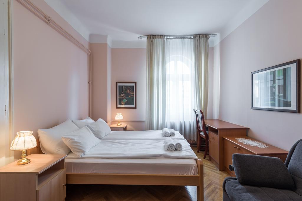 Central Belgrade Apartments 1 Room photo