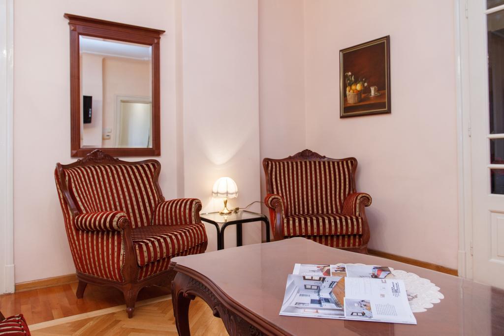 Central Belgrade Apartments 1 Room photo